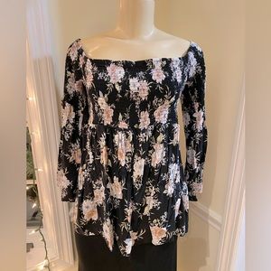 Torrid Floral Off the Shoulder Top Black, Pink, blue, green Size 1